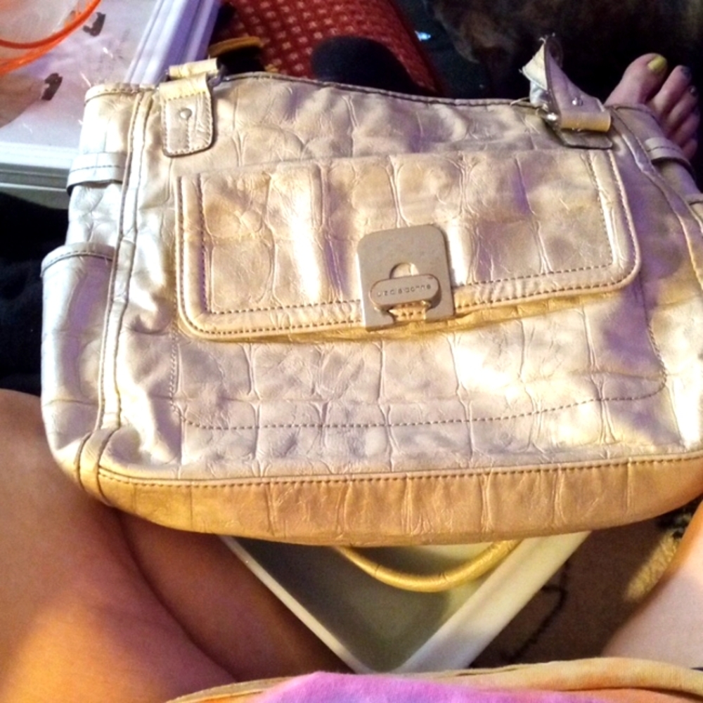 Liz Claiborne purse with lots of pockets crocodile pattern